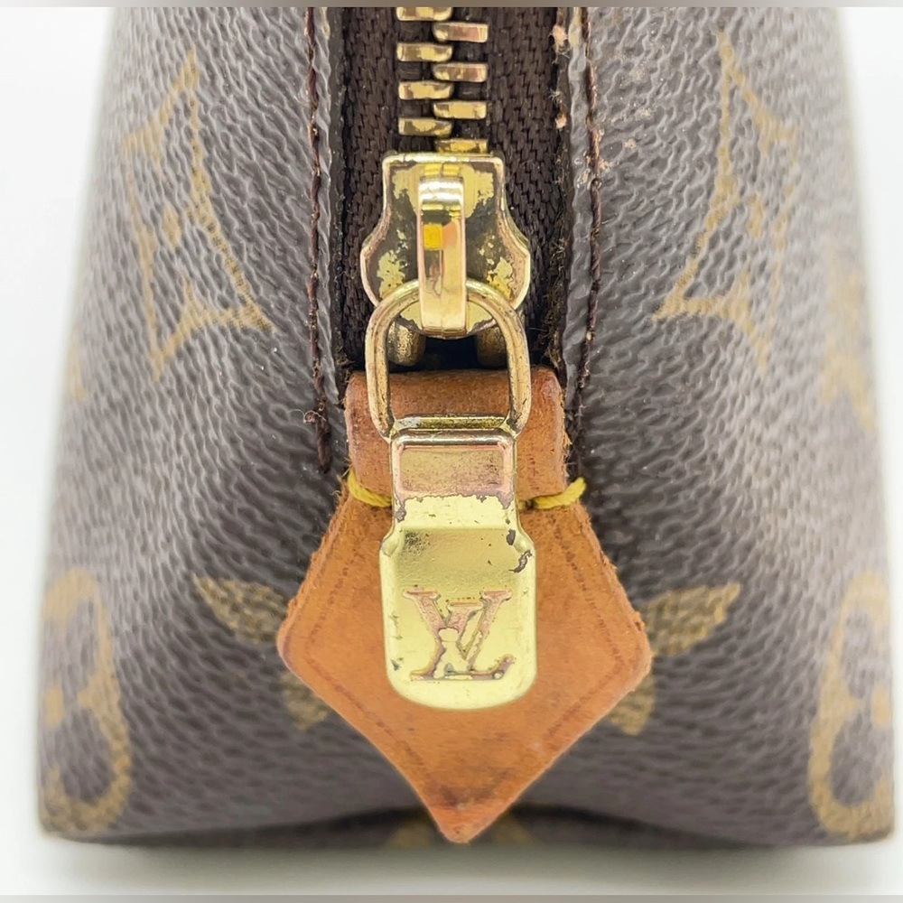 X SOLD X Auth LOUIS VUITTON Monogram Pochette Cosmetic Pouch - Picture 11 of 16
